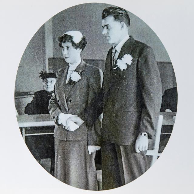 Teije (95) en Hillie Veneboer (89) trouwden in Meppel, in de Hoofdstraat.
