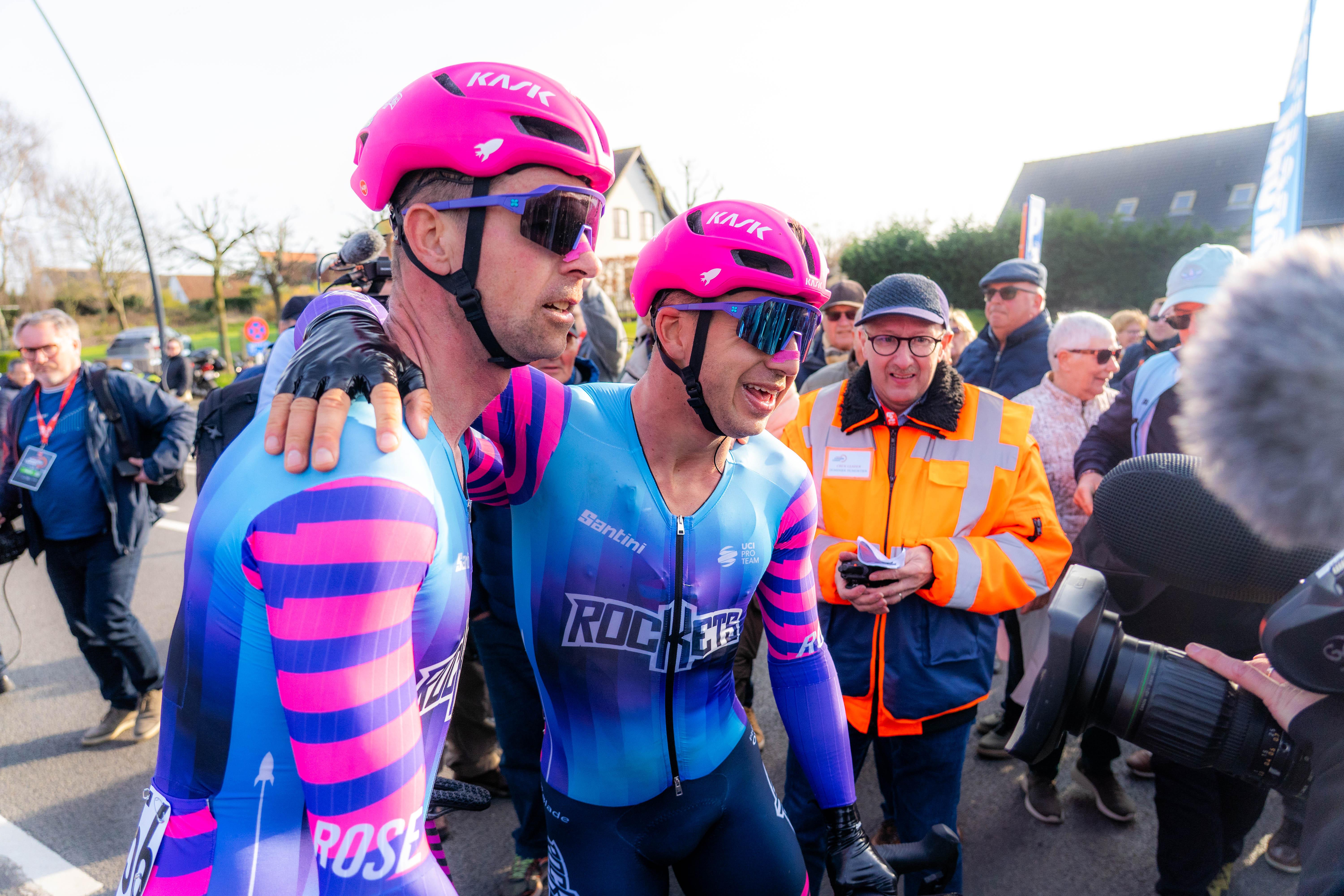 Elmar Reinders en Dylan Groenewegen vol euforie.