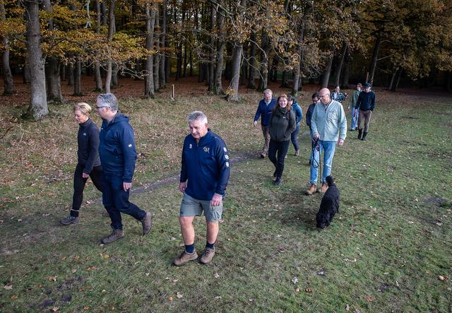 Menno Klok (midden vooraan): ,,Het is zo ongelooflijk belangrijk dat er geld komt voor onderzoek."