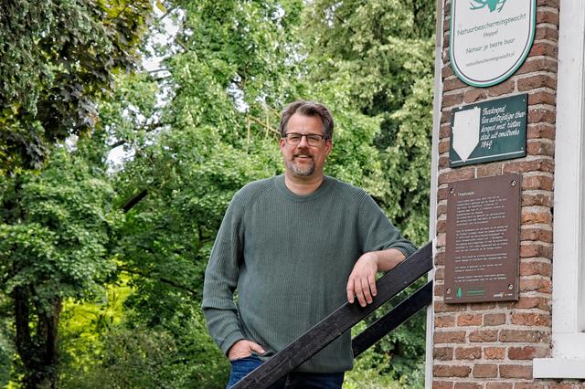 Milieubeschermer en jurist Geert Starre beklaagt zich over de in zijn ogen lankmoedige opstelling van de provincie Drenthe.