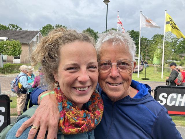 Esther Velema en Hilly Voskuil zijn aan de late kant.