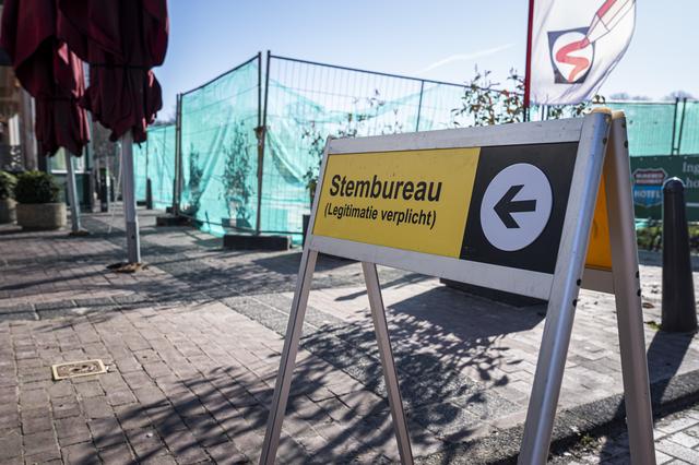 Het stembureau in het Brinkhotel in Zuidlaren.