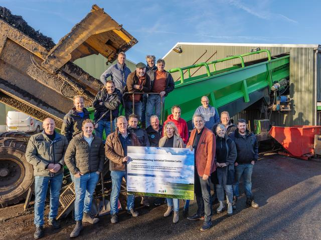 De Drentse lelietelers bijeen ter gelegenheid van het project Drentse lelie.