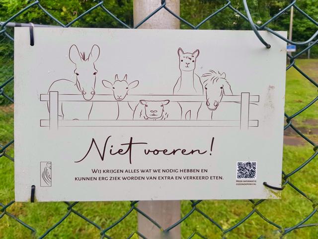 De bordjes bij de kinderboerderij De Beekdalhoeve in Assen hebben effect.