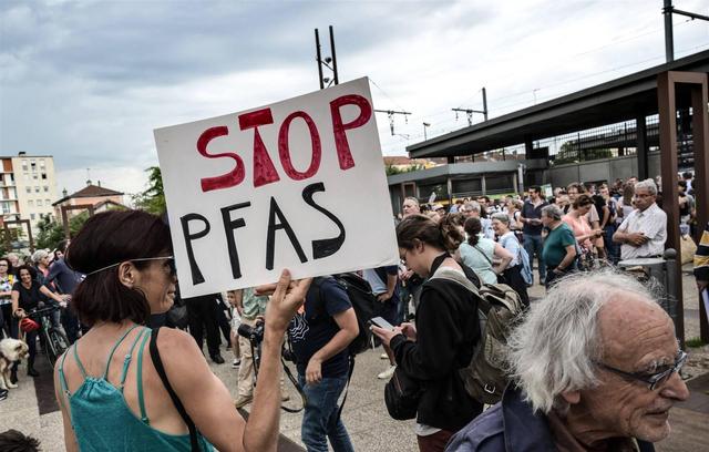 9 op de 10 Nederlanders willen maatregelen tegen PFAS, meldde Ipsos I&O vorig jaar. 