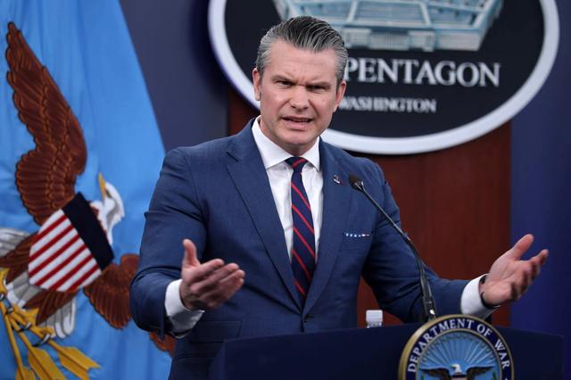 De Amerikaanse minister van Defensie Pete Hegseth.
