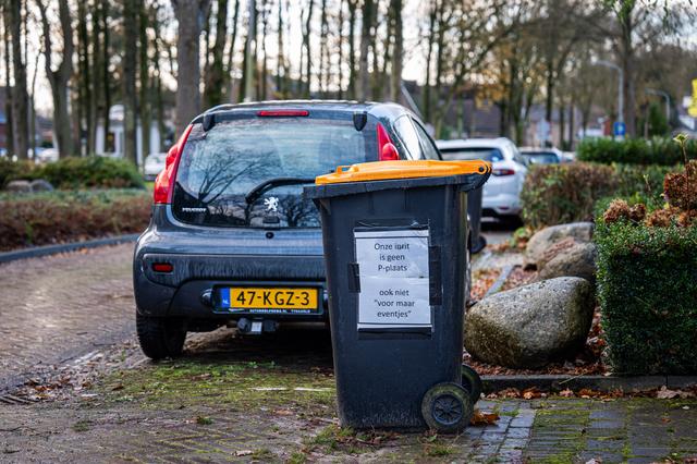 Ook inwoners kampen met overlast van de parkeerdrukte.