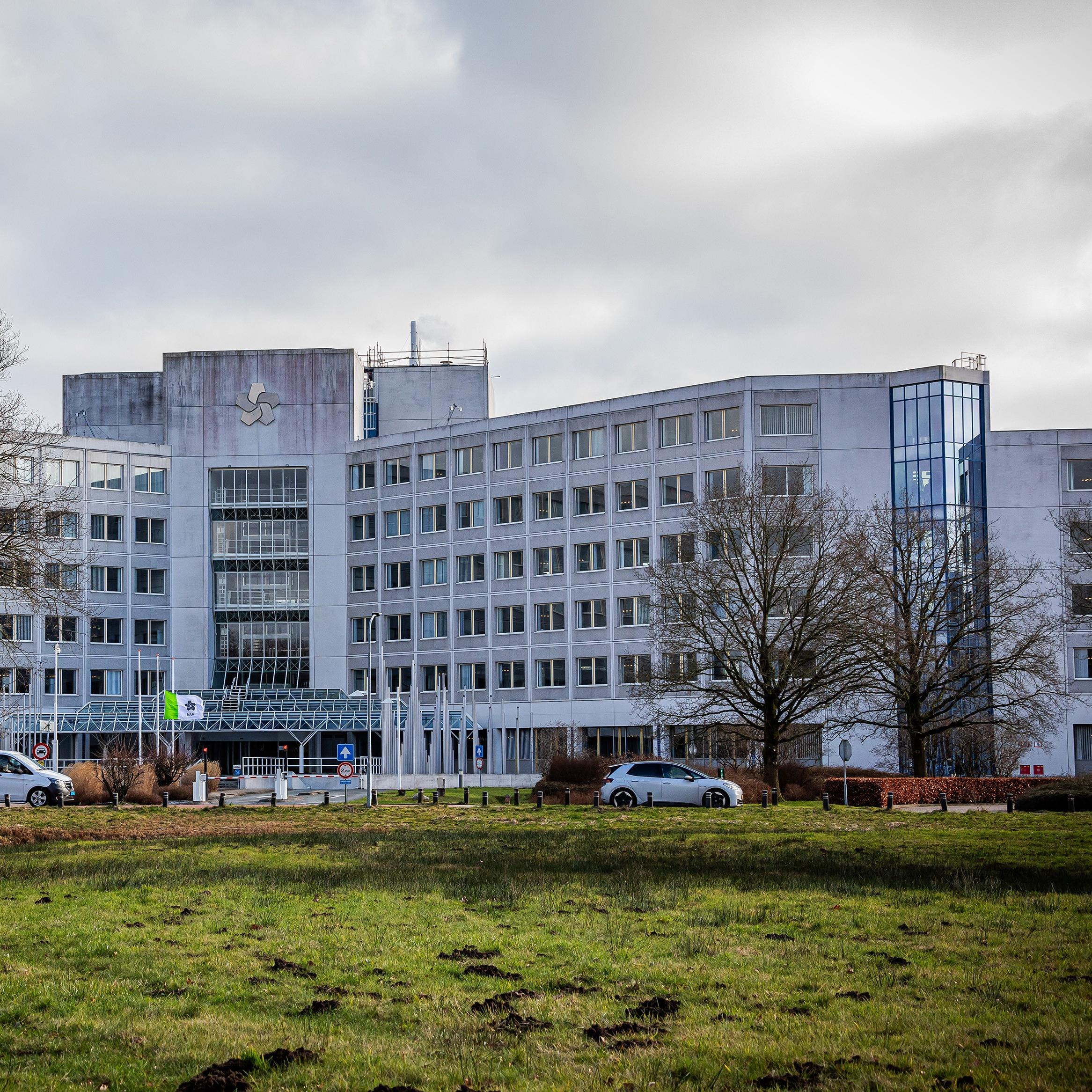 Het hoofdkantoor van de NAM aan de Schepersmaat in Assen komt binnenkort definitief leeg te staan.