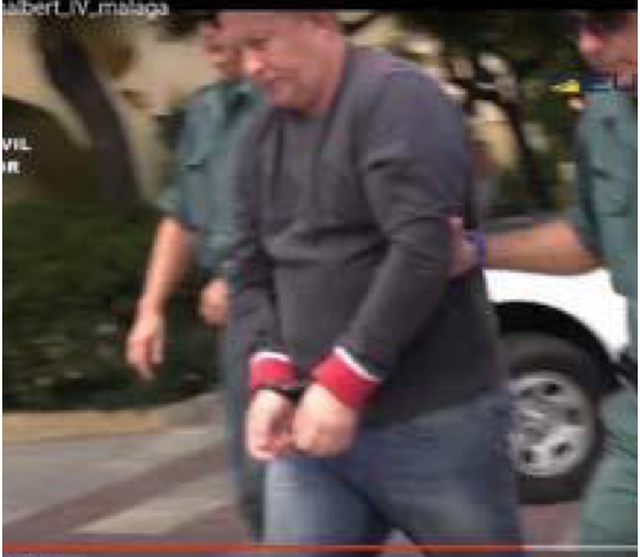 Robert Dawes bij zijn arrestatie na een groot internationaal politieonderzoek