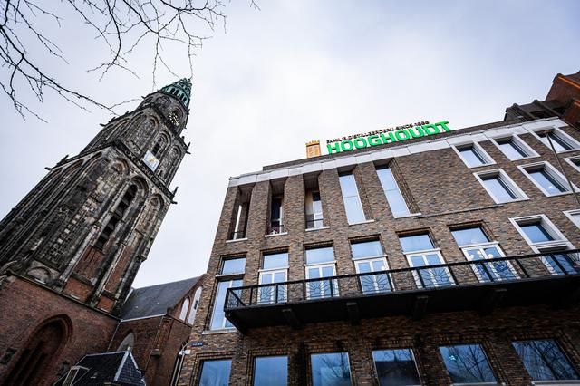 Het pand van Vindicat aan de Grote Markt. Het bestuur maakt zich vooralsnog geen zorgen over de verkoop van studentenhuizen waar alleen leden wonen.