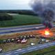 De bermbrand laait flink op.