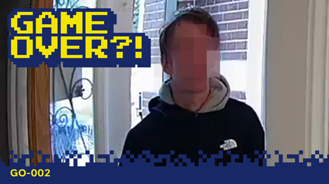 De verdachte die een Rolex kocht met een bankpas van een 82-jarige inwoner uit Emmen. 