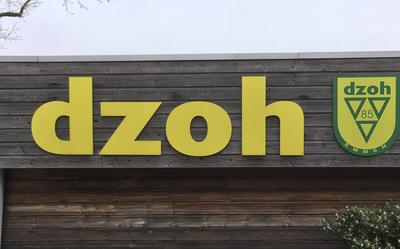 De Emmer zaterdagvoetbalclub DZOH kampt sinds jaar en dag met capaciteitsgebrek. De aanleg van een kunstgrasveld moet verlichting brengen.