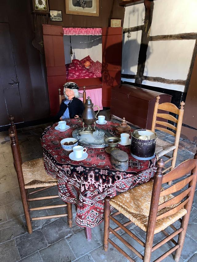 De complete inboedel wordt verkocht.