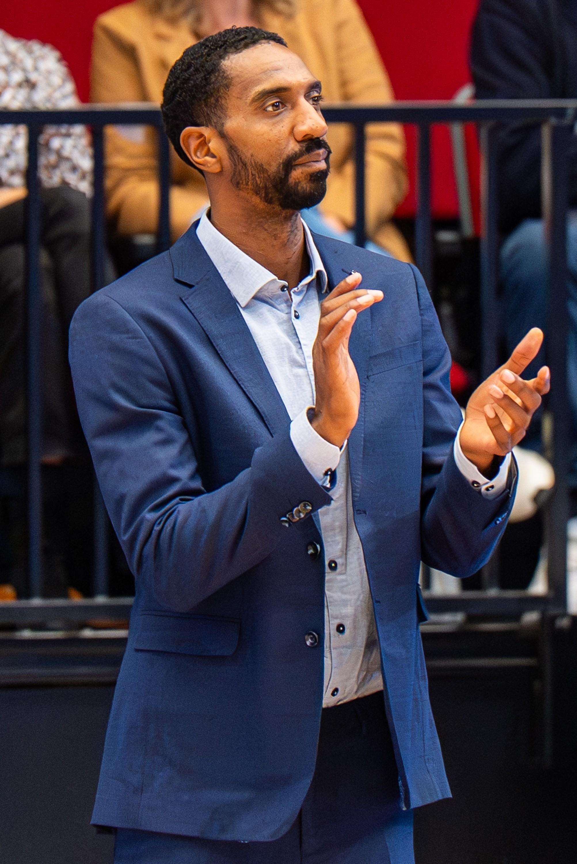 Donar-coach Jason Dourisseau.