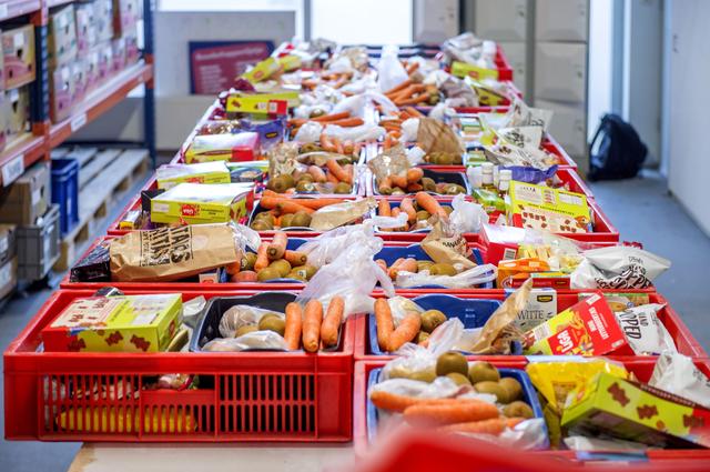 Kratten gevuld met voedingsmiddelen. Foto ter illustratie.