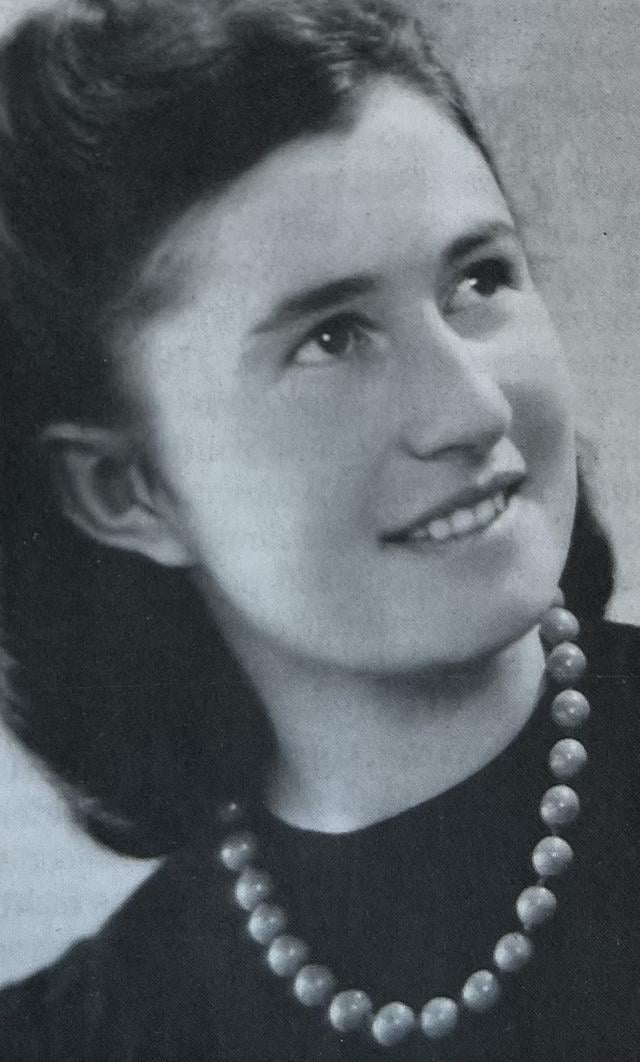 Lina Dalsheim. Ze droeg een groene kralenketting, weet vriendin Greet van Dijk nog.