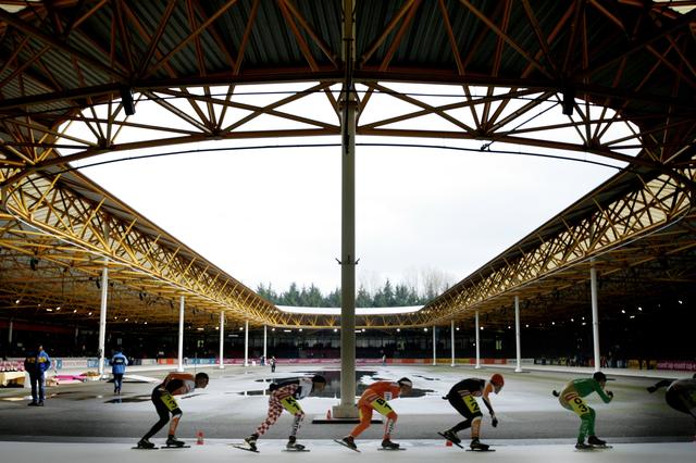 Na de teloorgang van de semi-overdekte 400-meterkunstijsbaan van Assen in 2016 verloren de Drentse schaatsclubs veel jeugdleden.
