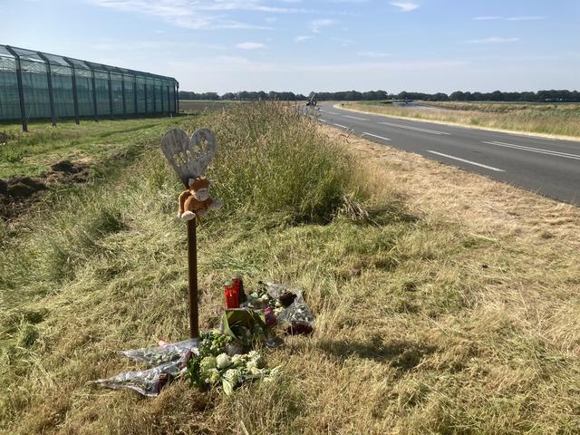 Bij het ongeluk op de Vierslagenweg nabij Nieuw-Amsterdam kwam de 26-jarige Mark om het leven.