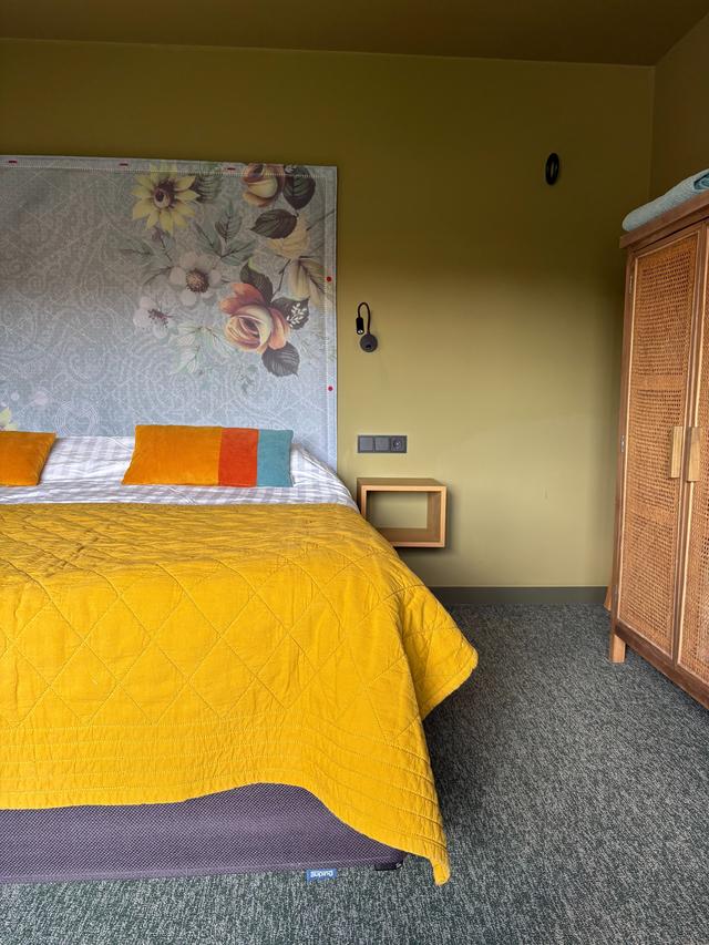 Elke hotelkamer is anders ingericht, maar allemaal met mooie vintage-vibe.