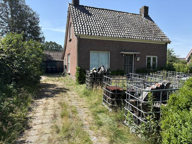 Het huis is een doorn in het oog van de buurt.