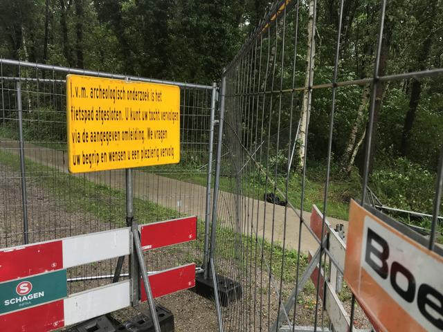Het fietspad was afgesloten vanwege het archeologisch onderzoek