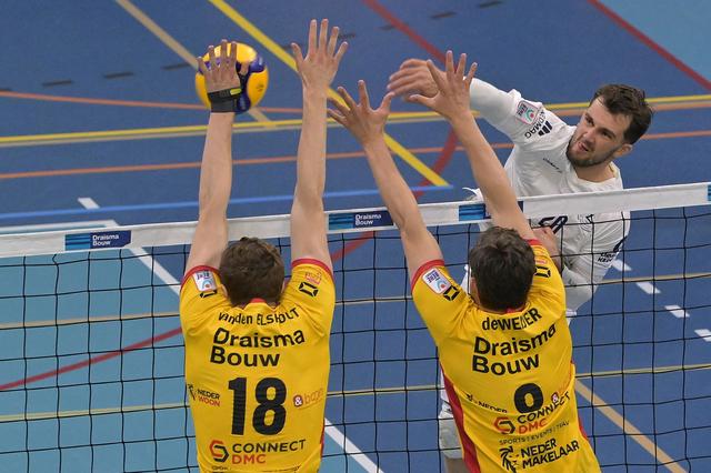 De aanvalskracht van Julien Lecat (rechts) is dit seizoen een van de wapens van Lycurgus.