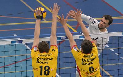 De aanvalskracht van Julien Lecat (rechts) is dit seizoen een van de wapens van Lycurgus.