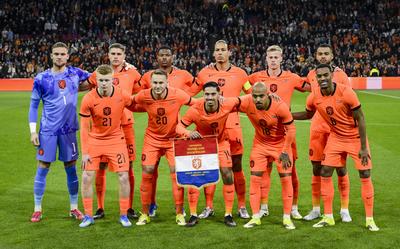 Het Nederlands elftal voorafgaand aan de vriendschappelijke interland tegen Noorwegen op 27 maart.