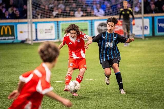 Uitblinker Ismaїl Irmak van Bayern München tijdens de Eurocup, een jeugdtoernooi in Delfzijl.