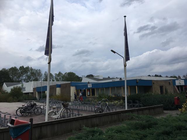 Het Aquarena-bad dat van 1985 tot 2019 dienst deed aan de Angelsloerdijk in Emmen.