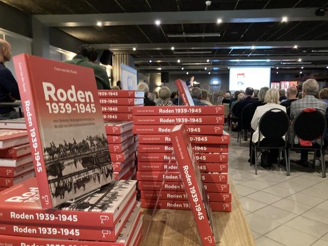 Het boek over de oorlogsjaren in Roden deed veel stof opwaaien.