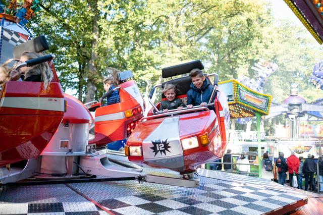 Kermis tijdens de Zuidlaardermarkt.