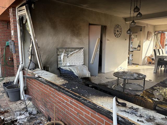 Het exterieur op de begane grond werd door de explosie compleet vernield.