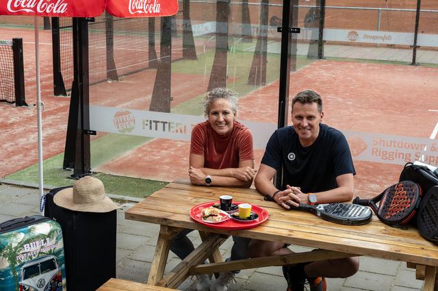 Danny Wiggers en Hillie Hofma waren jarenlang collega's als sportdocenten op het Hondsrug College in Emmen.