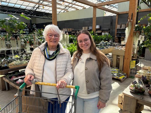 Caitlin en oma Greta komen uit een familie die dol is op buiten zijn en tuinieren. 