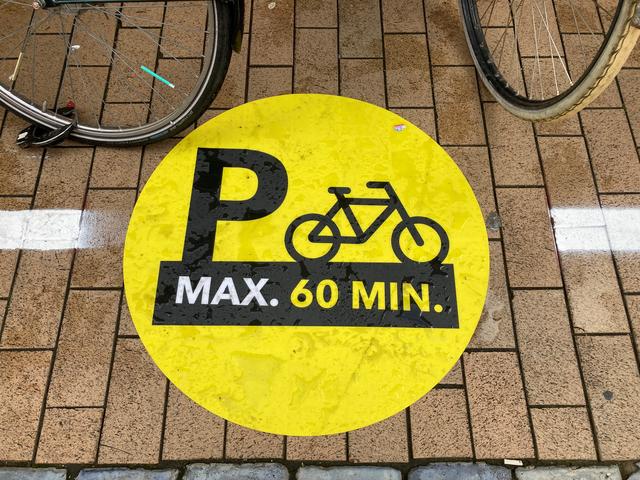 De gemeente Groningen probeert het fietsparkeergedrag van inwoners op allerlei manieren te veranderen.