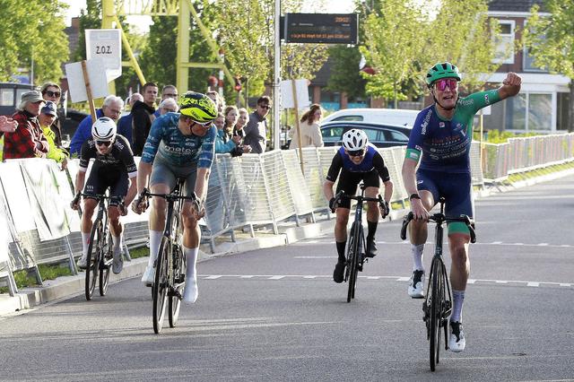 Matthieu Hollaar wint voor Bart Kortleve en Floris Haverdings.