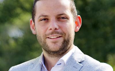 Wethouder Van der Weide (Wakker Emmen). ,,Initiatief is genomen voor regio's waar de luchtkwaliteit onder de maat is''