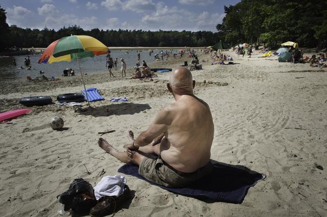 De Kibbelkoele is een bij velen geliefde zwemplas. 