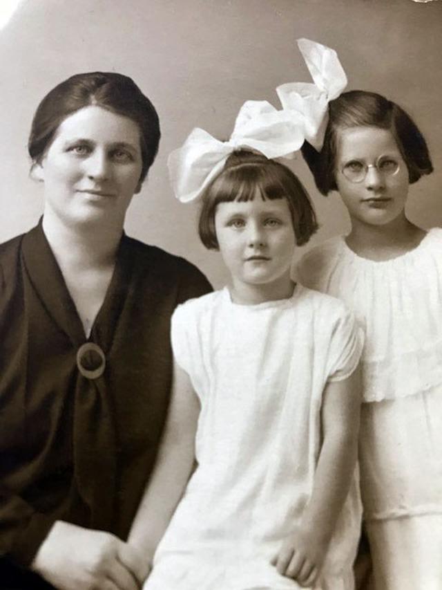  Akke Braunius met haar dochters Feya en Teddy. 