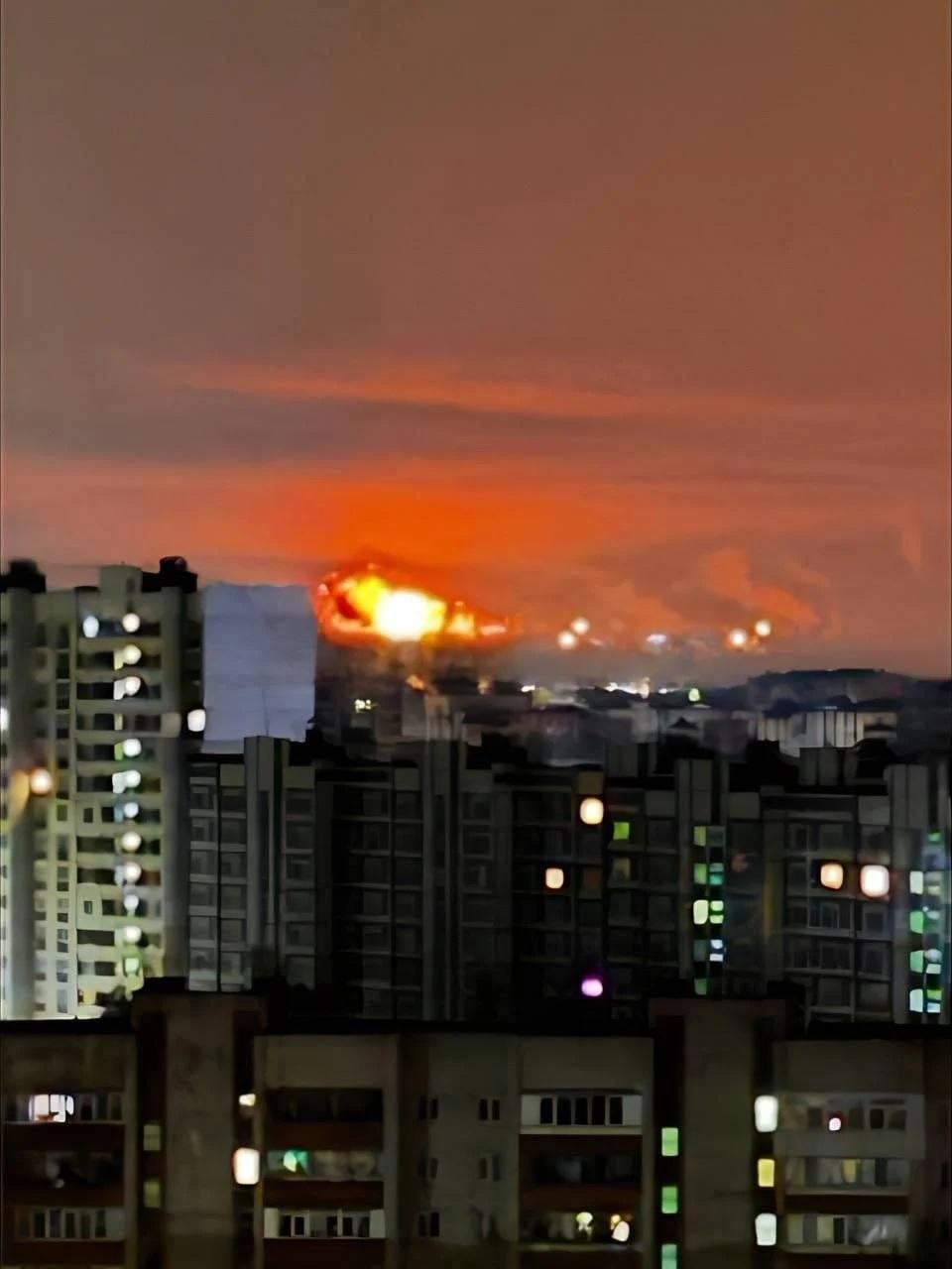 Brand na een droneaanval op Jaroslavl. 
