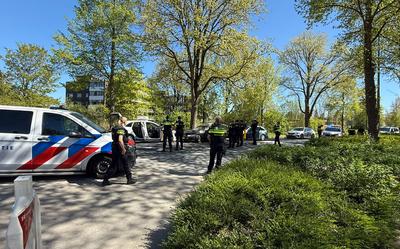 Poltie lost waarschuwingsschoten na achtervolging in Groningen.