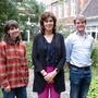 Rector Jacquelien Scherpen met studenten Marit (links) en Paul (rechts). 