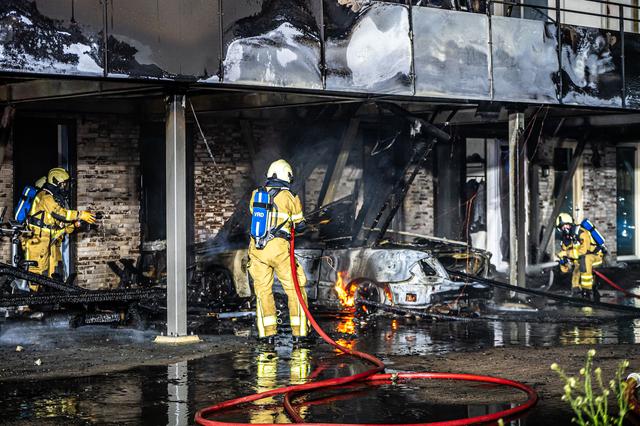 Bij de brand in hartje Hoogeveen raakte niemand gewond.