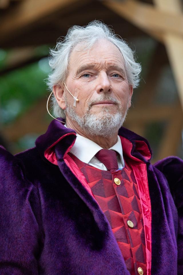 Bert Bijker, de dikst aangeklede acteur in Diever.