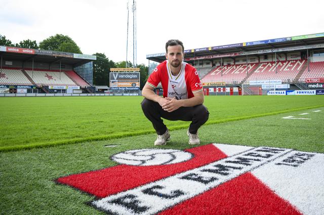 Michael Breij heeft zin in zijn nieuwe avontuur in Emmen: „Ik hou van de saamhorigheid in een klein volksachtig stadion."