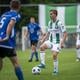FC Groningen-middenvelder Tygo Land keerde voor het oefenduel met Peize terug in het dorp waar hij opgroeide. 