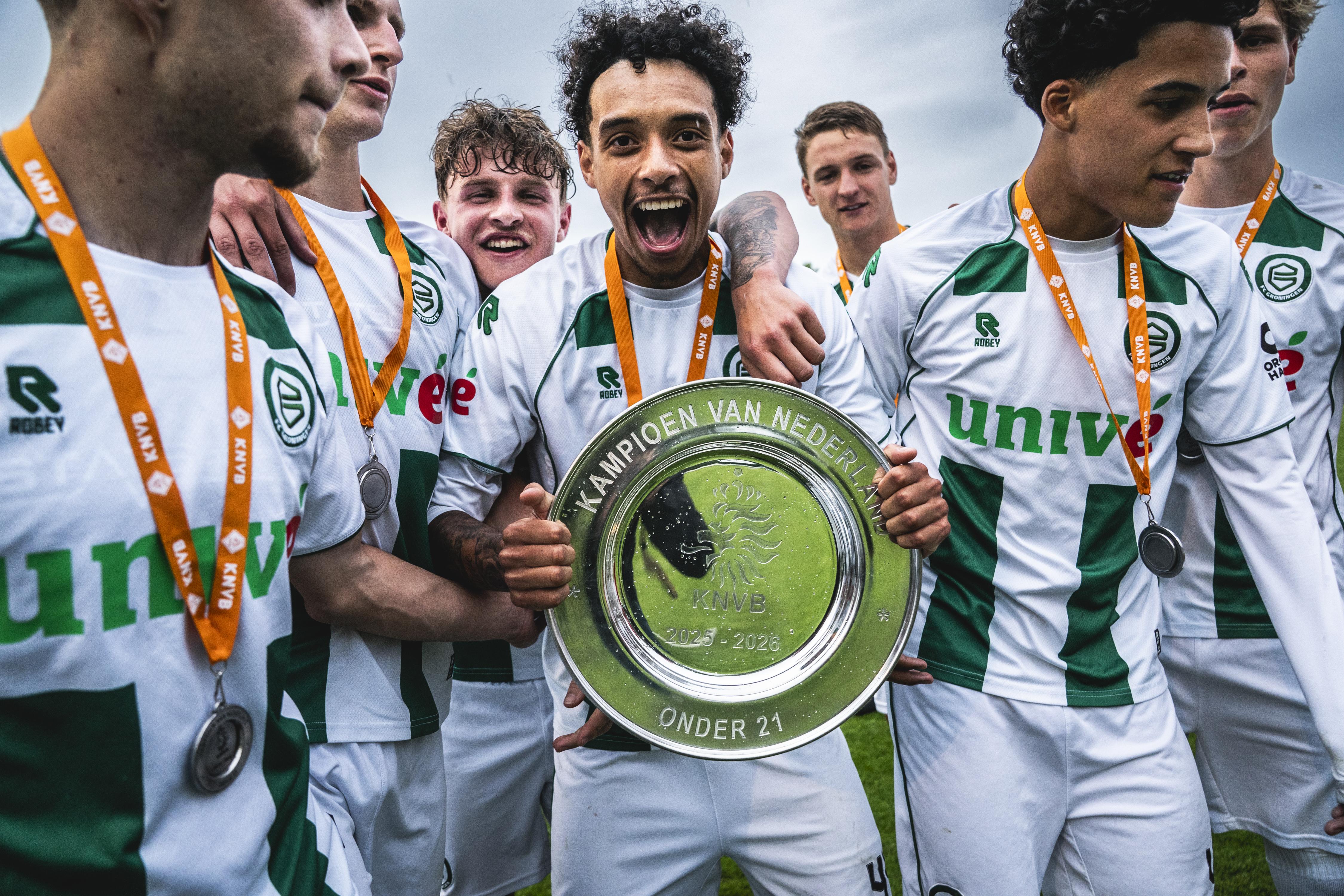 De schaal is binnen voor de talenten van FC Groningen.