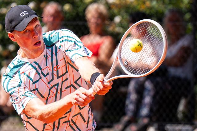 Jarno Jans in actie tijdens het NRT 1000 in Roden, dat hij onlangs wederom won.